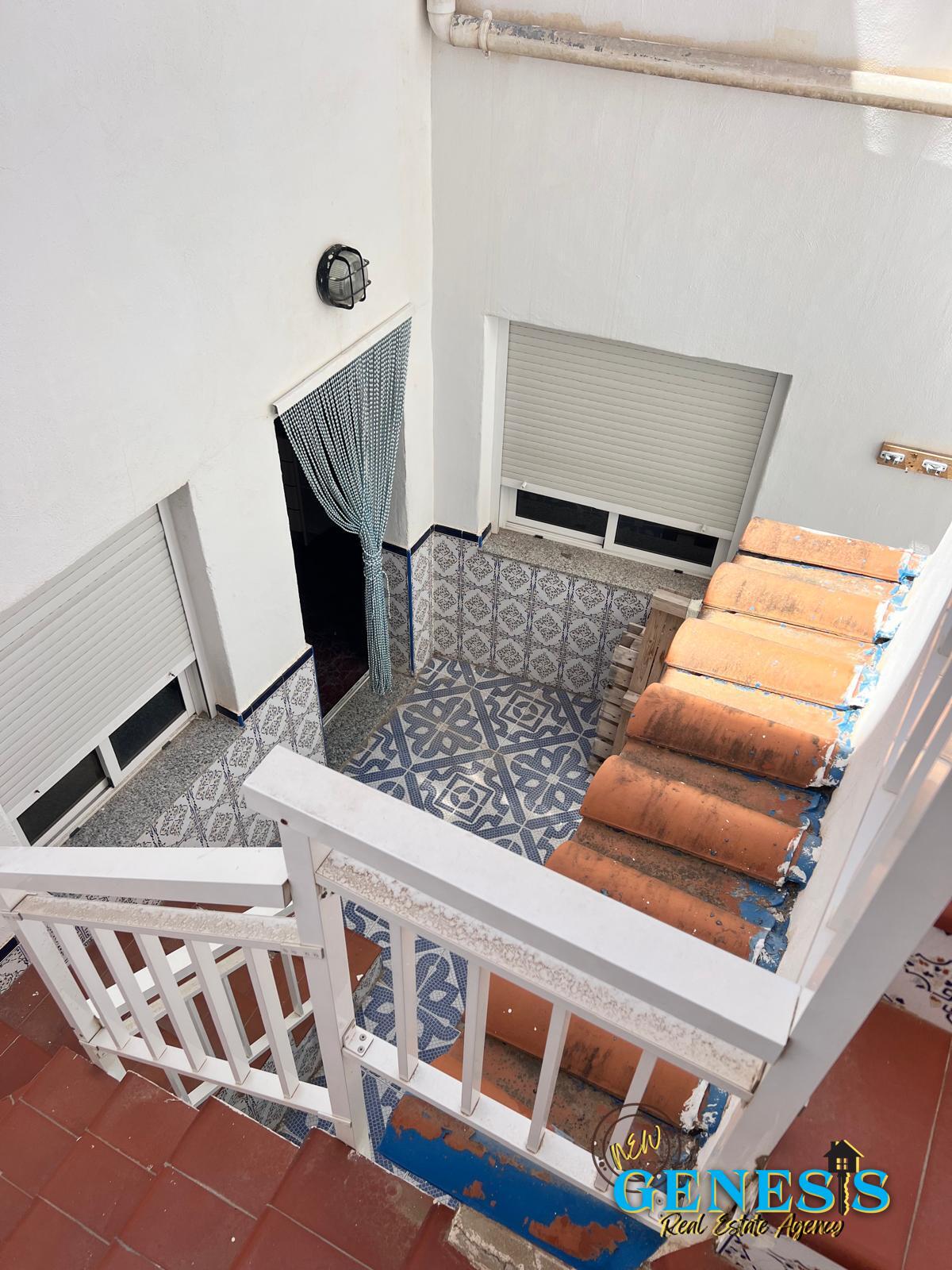 PATIO INTERIOR