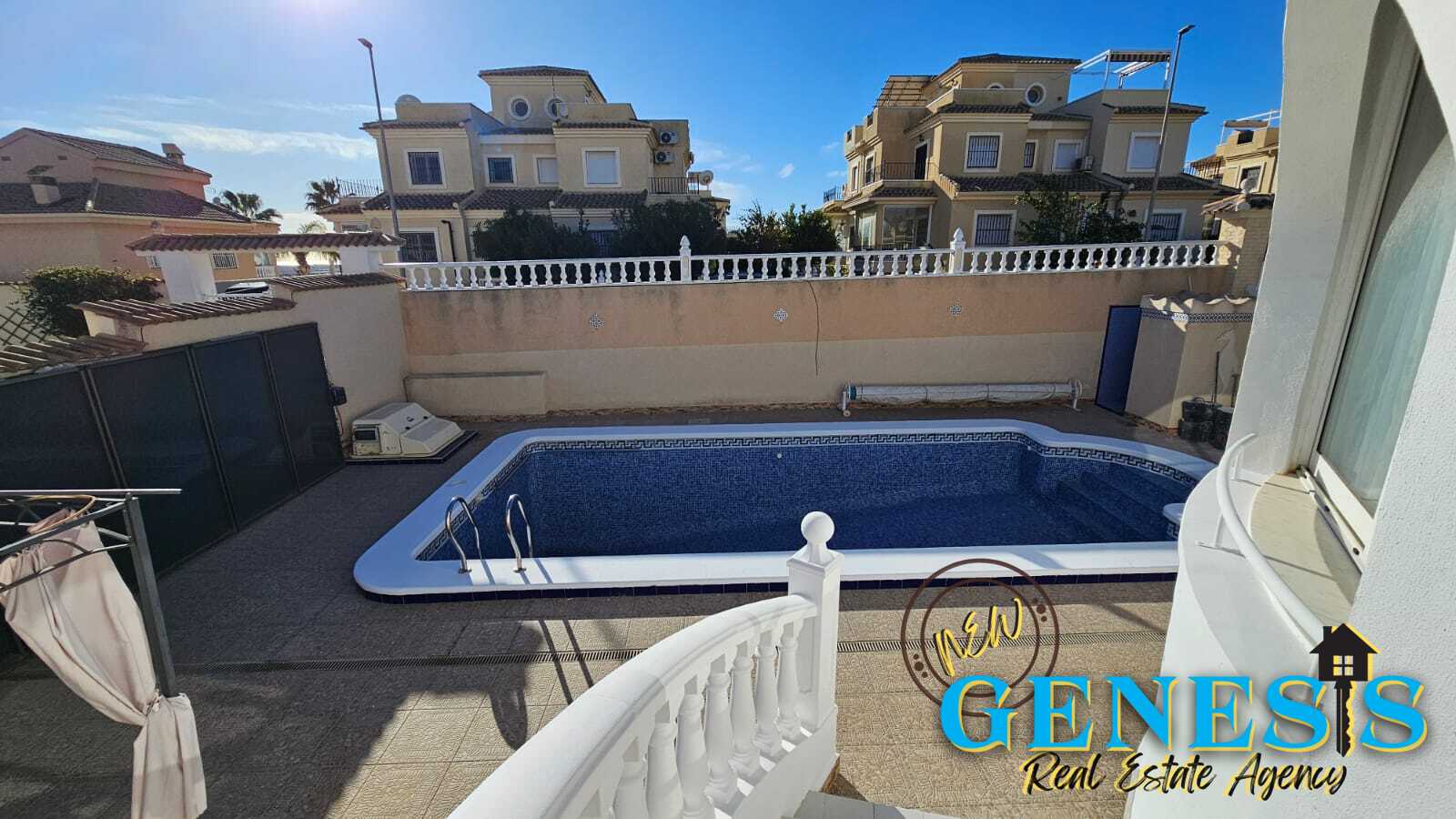 PISCINA 2