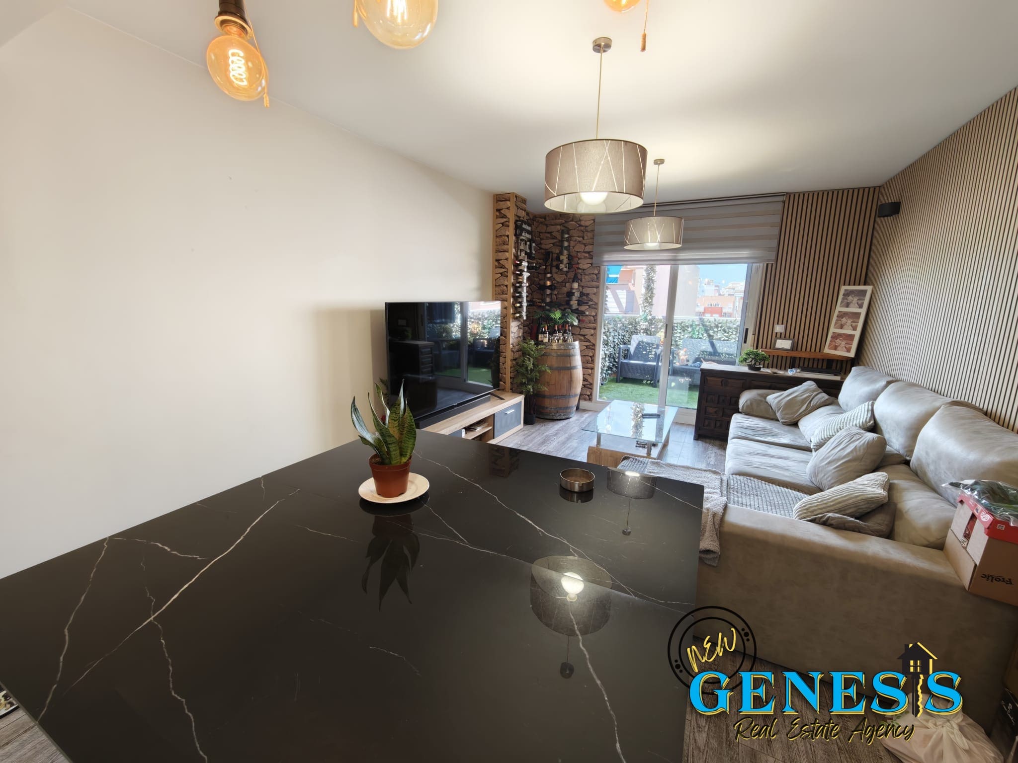 1 (10)