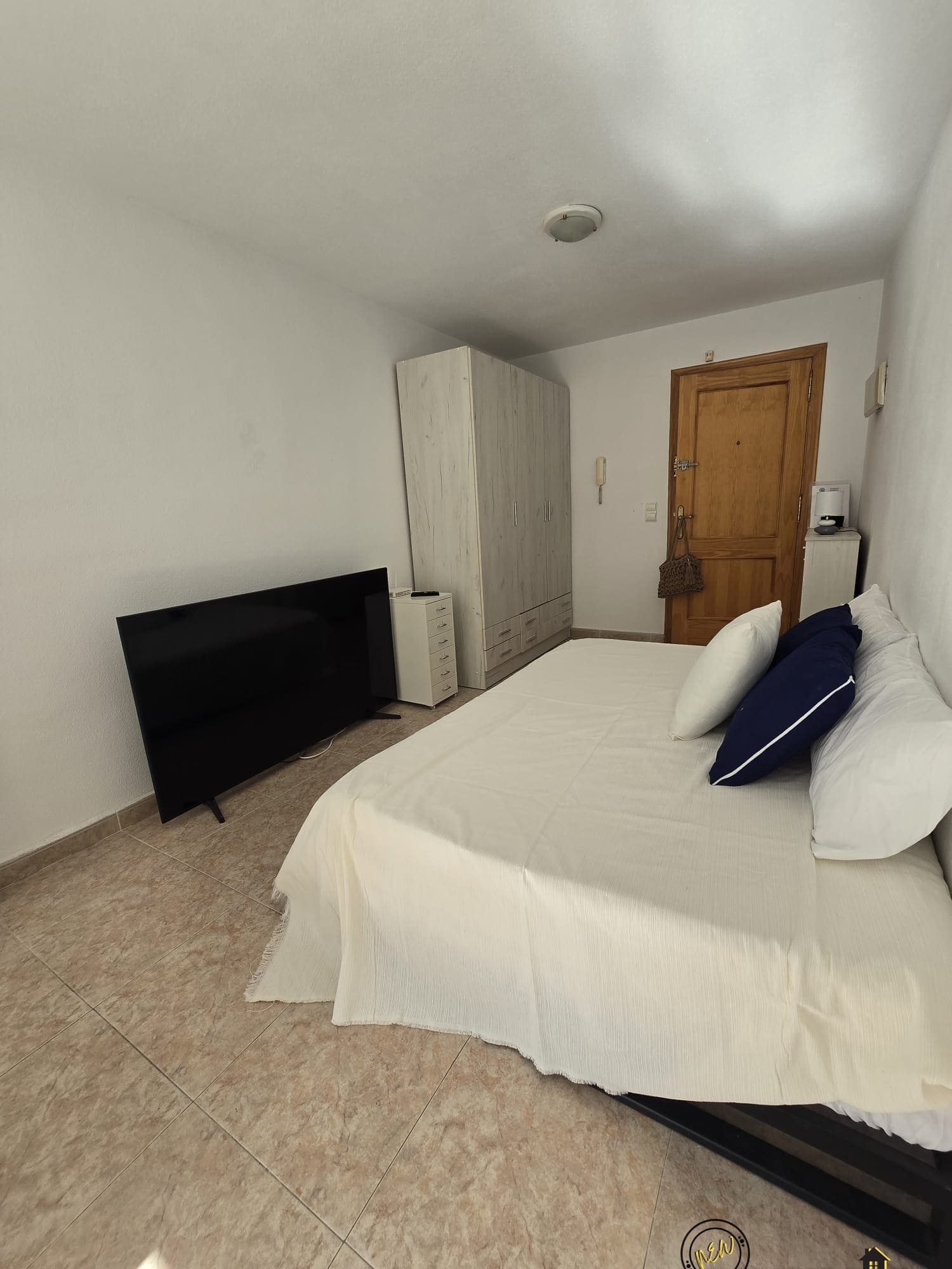 1 (24)